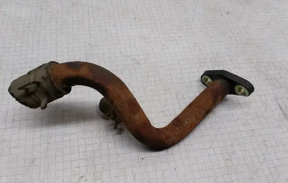 Mazda 323 Engine coolant pipe/hose