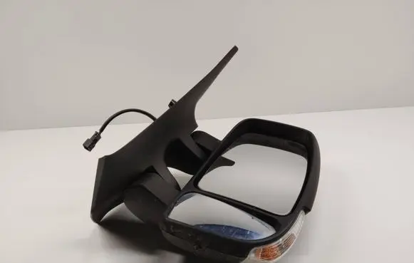 Nissan NV400 Front door electric wing mirror