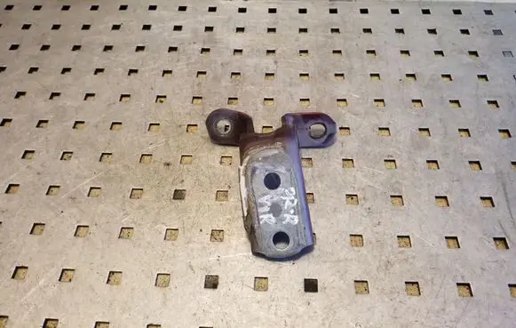 Toyota Land Cruiser (J120) Front door upper hinge