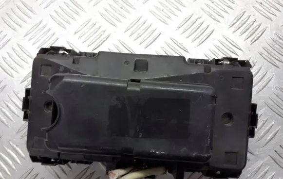 Honda Civic Fuse box cover S5A-P1