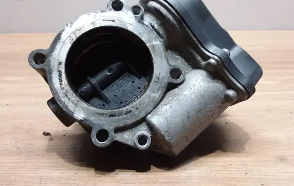 Audi A6 S6 C6 4F Throttle valve 06F133062G