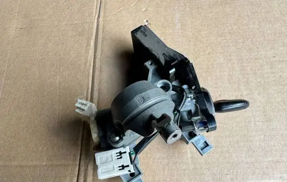 Mitsubishi Lancer VIII Ignition lock MN141356 2006DJ1881 116RI000075