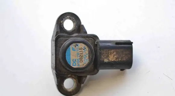 Mercedes-Benz Sprinter W906 Air pressure sensor A0051537228