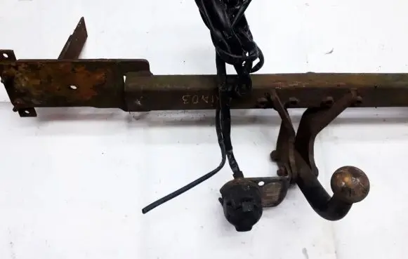 KIA Carnival Tow bar set 1049284 e1100-2723