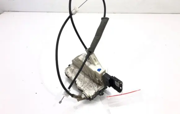 Peugeot 308 Front door lock PSA567147
