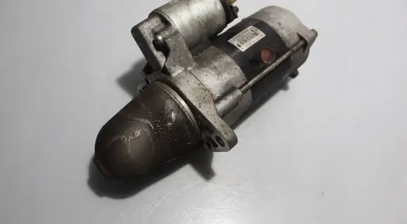 Subaru Forester SH Starter motor M002T89071