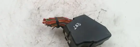Audi A4 S4 B6 8E 8H Fuse module 4857185