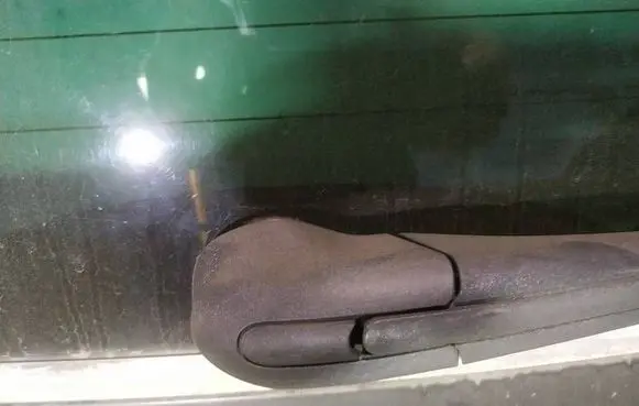 Peugeot 807 Rear window wiper motor