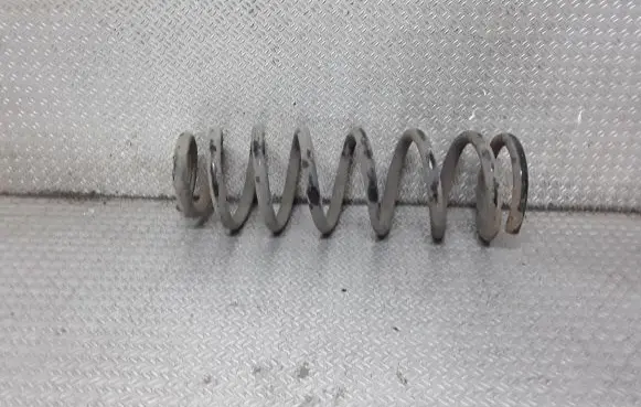 Toyota Corolla Verso AR10 Rear coil spring