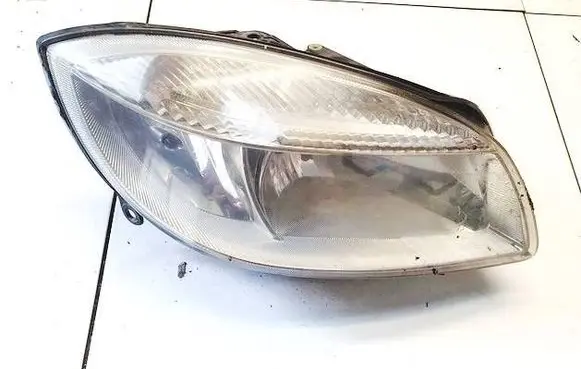 Skoda Fabia Mk2 (5J) Headlight/headlamp 