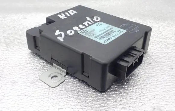KIA Sorento Door central lock control unit/module 954003E310 10R021806