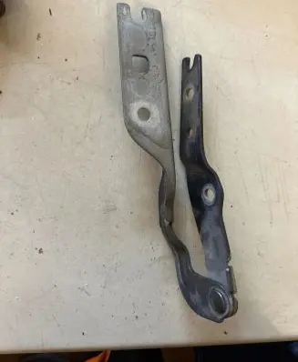 Volkswagen Golf VII Engine bonnet/hood hinges 5G0823302B