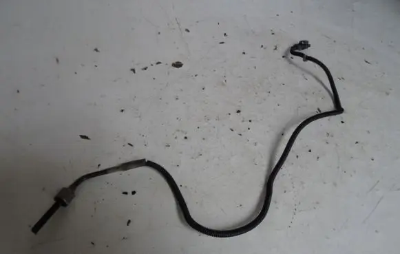 Mercedes-Benz A W176 Exhaust gas temperature sensor A0009058501