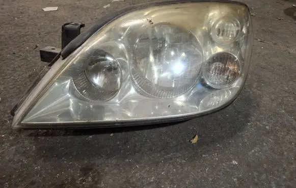 Nissan Primera Headlight/headlamp 26060AU300