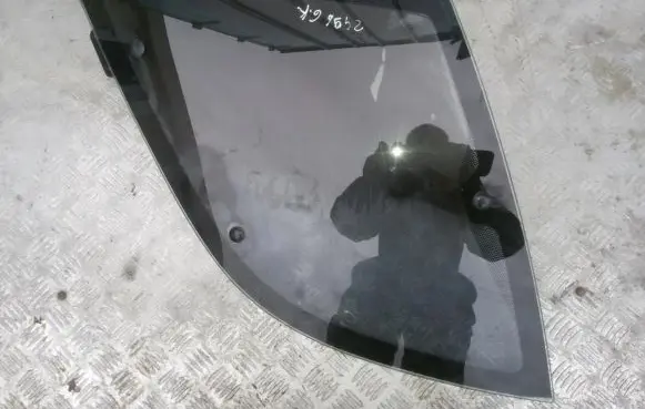 Mercedes-Benz ML W163 Rear side window