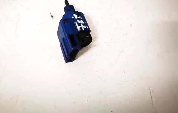 Audi A3 S3 8L Brake pedal sensor switch 1J0927189 1J0927189E