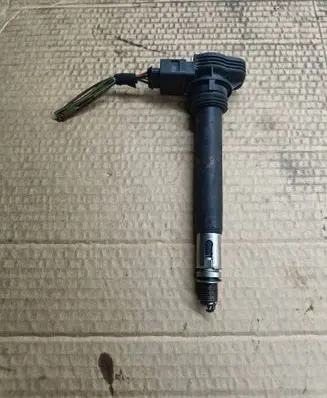 Skoda Yeti (5L) High voltage ignition coil 06H905115 L200628 0221604109
