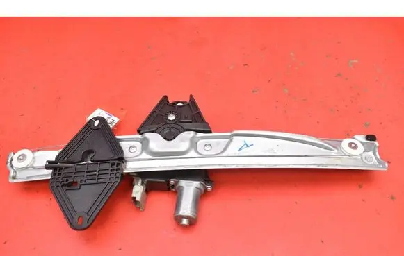 Dacia Sandero Front door window regulator with motor 807219238R