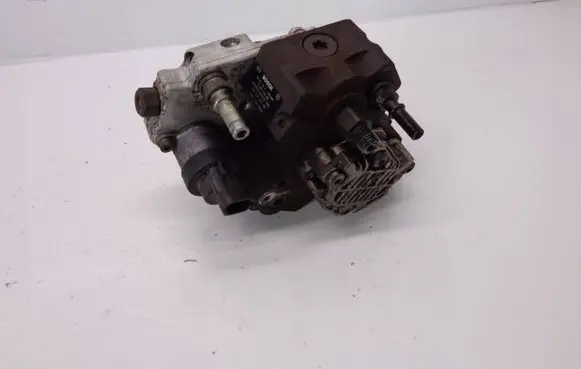 Citroen Xsara Picasso Fuel injection high pressure pump 9651844380