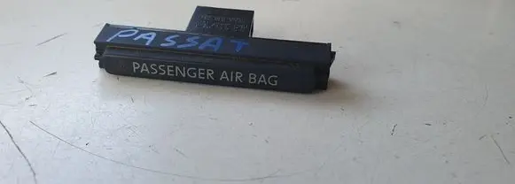 Volkswagen PASSAT B7 Passenger airbag on/off switch 