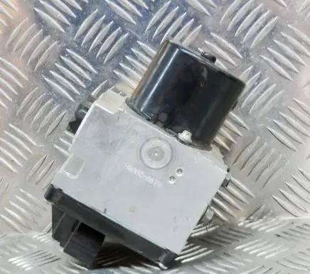 Volkswagen PASSAT B6 ABS Pump 16705710K 3C0614109T