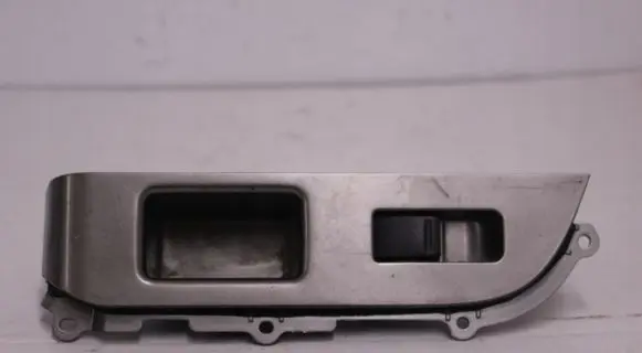 Nissan X-Trail T30 Electric window control switch