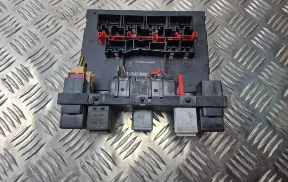 Volkswagen PASSAT B6 Comfort/convenience module 3C0937049J