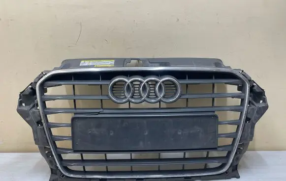 Audi A3 S3 8V Front bumper upper radiator grill 8V3853037