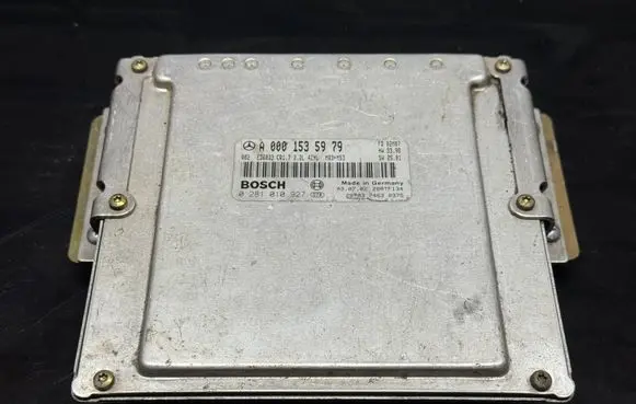 Mercedes-Benz Vito Viano W638 Engine control unit/module A0001535979 0281010927 28RTF134