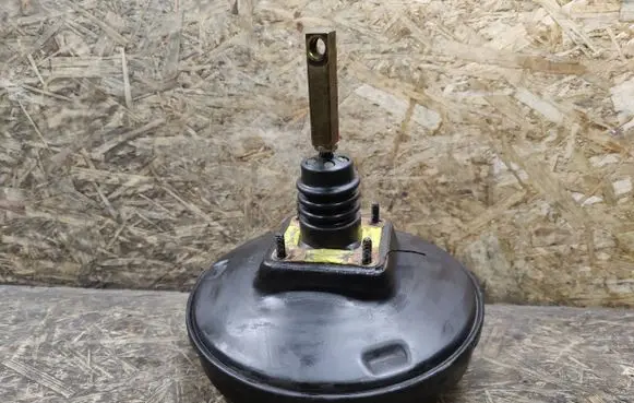 Porsche 928 Brake booster