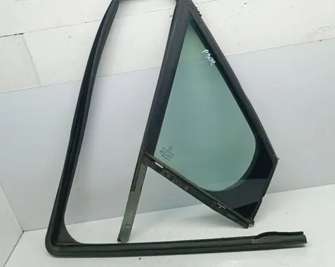 Peugeot 308 Front door vent window glass four-door 9656648380