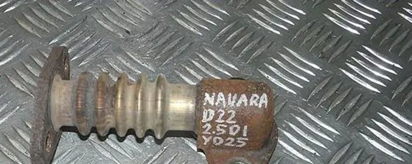 Nissan Navara D22 EGR valve line/pipe/hose NISSAN_NAVARA_D22_01-05_2.5_DI_RURA_PRZEWÓD_EGR
