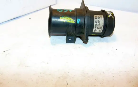 Volkswagen PASSAT B5 Mass air flow meter 06A906461D 0280218032 06A906461DX