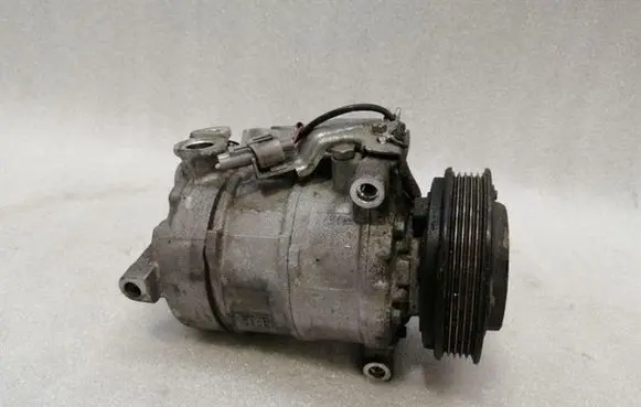 Mercedes-Benz A W176 Air conditioning (A/C) compressor (pump) A0008303502