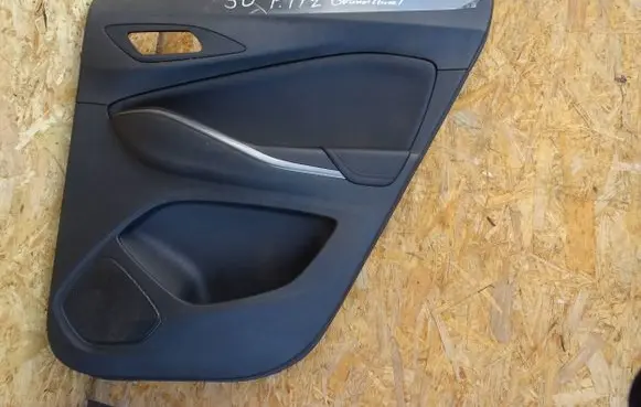 Opel Grandland X Coupe rear side trim panel 