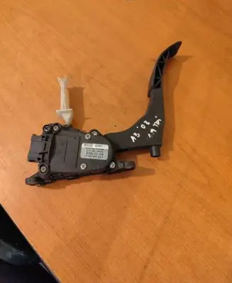 Audi A3 S3 8L Accelerator throttle pedal 6PV00849501 6Q1721503B