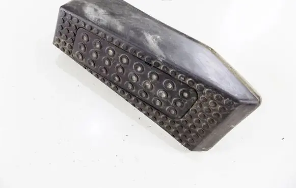 Mitsubishi Pajero Foot rest pad/dead pedal 