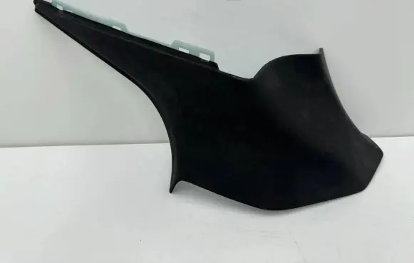 (D)pillar trim (top)