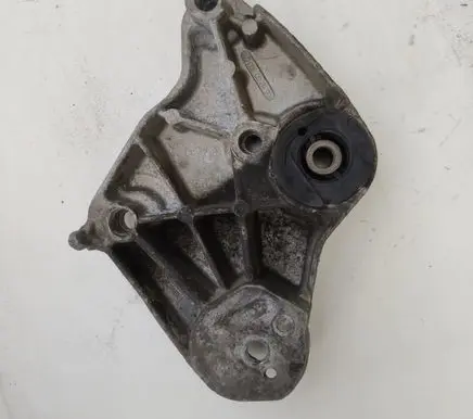 Renault Espace - Grand espace IV Engine mounting bracket 8200000015
