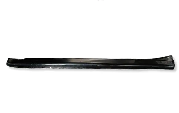 BMW 2 F44 Sill 1982708