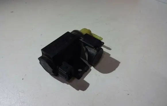 Dacia Dokker Turbo solenoid valve 8200790180