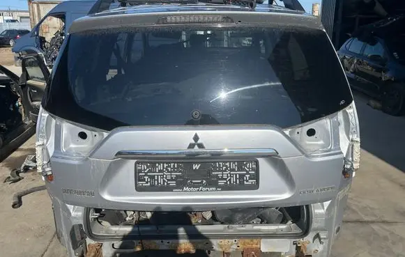 Mitsubishi Outlander Tailgate/trunk/boot lid