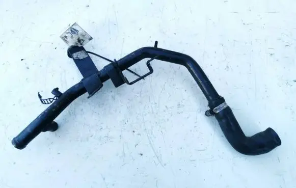 Audi A4 S4 B5 8D Engine coolant pipe/hose