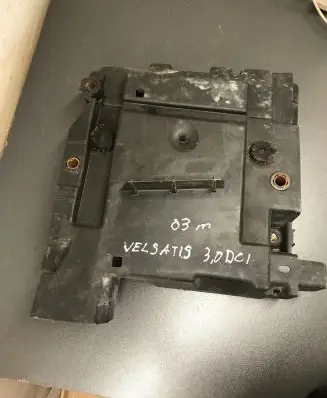Renault Vel Satis Battery tray 8200003065