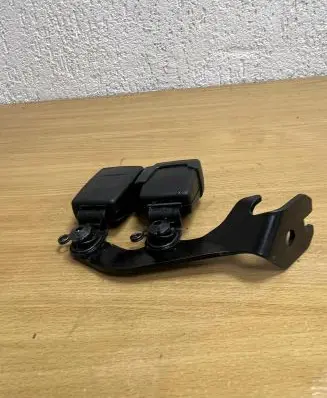 Audi A8 S8 D4 4H Middle seatbelt buckle (rear) 4H08577409B9 D6979