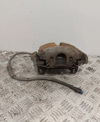 Volkswagen PASSAT B7 Front brake caliper 