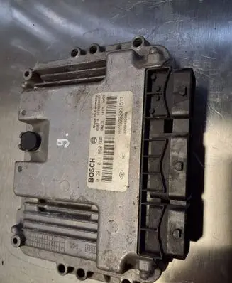 Nissan Primastar Engine control unit/module 8200402578 0281011890 8200091517