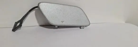 Mercedes-Benz A W169 Front tow hook cap/cover A1698851522