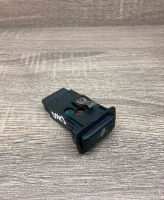 Rover 45 Windscreen/window heater switch ST3A50366 50392