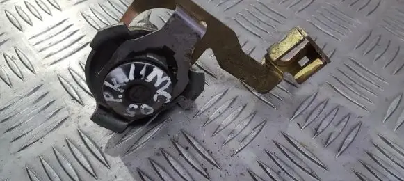 Mitsubishi Colt Front door lock (next to the handle) 